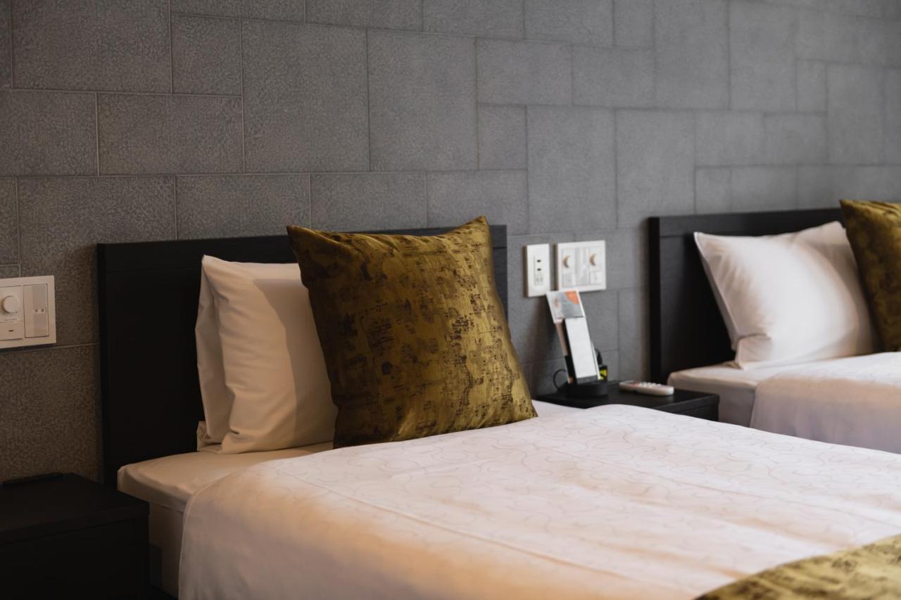 แกรนด์ เบส เครน Aparthotel ฟูกุโอกะ ภายนอก รูปภาพ